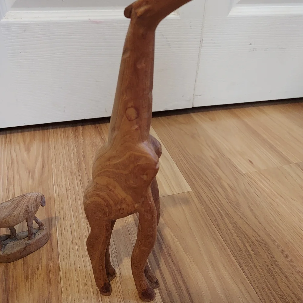 Vintage Hand Carved Wooden Gazelle And Giraffe Figurines African Animal Set Of 3 - Picture 4 of 13